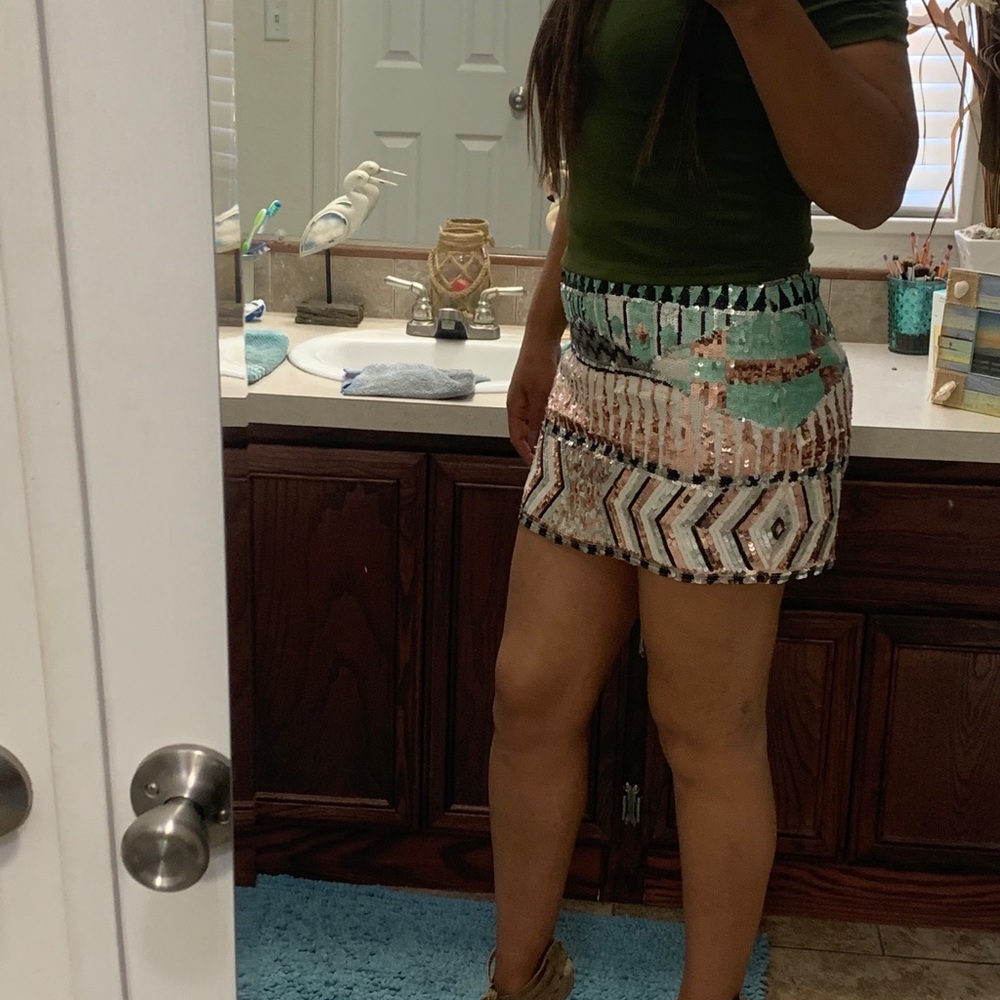 Skirt - Picture 2 of 3
